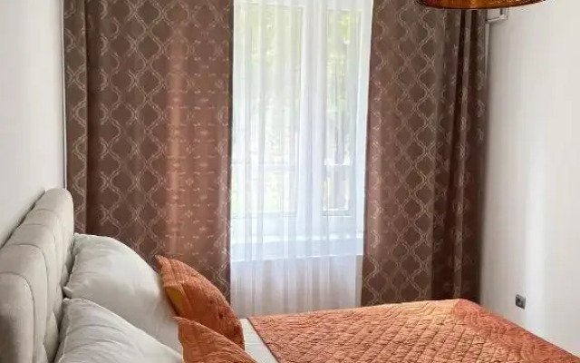 Green Sofa Apartment
