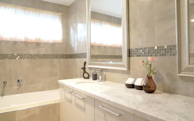 Melbourne Luxury Villa at Doncaster