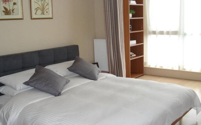 Harbour Plaza Deluxe Serviced Apartments