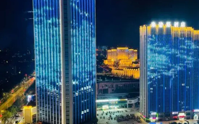 Xi Jian Homestay (Xinxiang Baolong Square Branch)