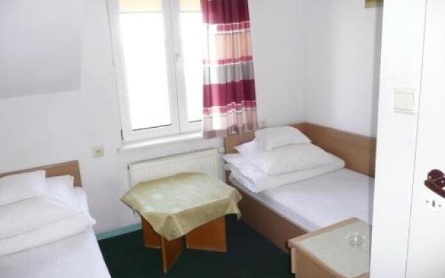 Restauracja Oaza Pokoje Goscinne