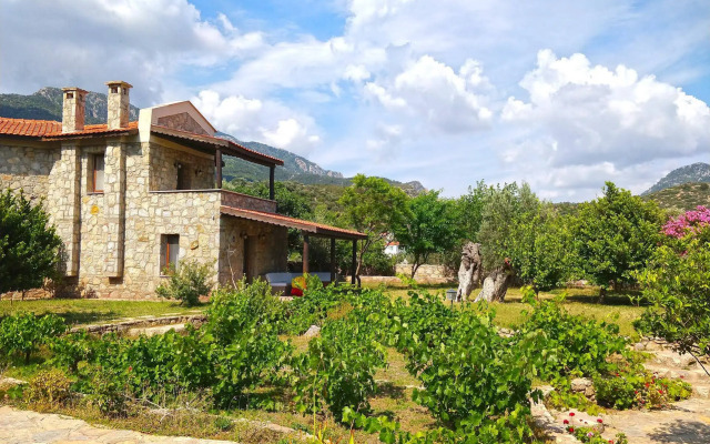 Zephyros Hotel