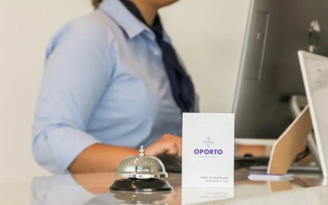 Oporto Airport & Business Hotel