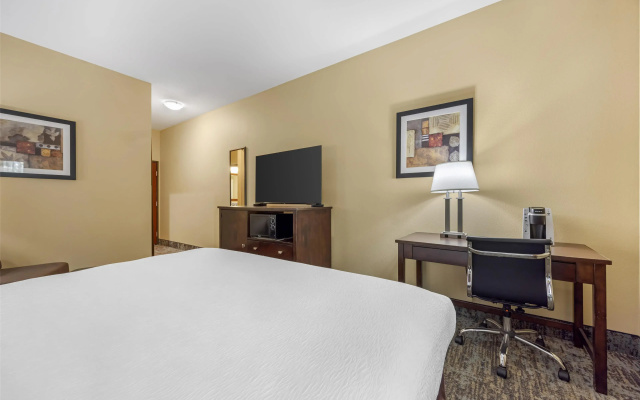 Best Western Plus Prairie Inn