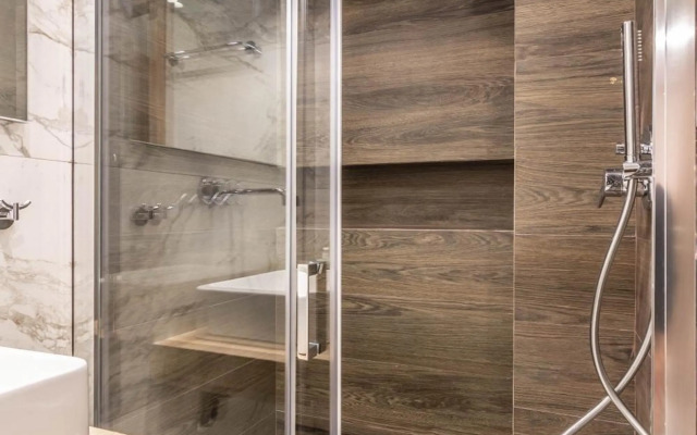 Cozy Apartment - 8' To Panormou Metro Station