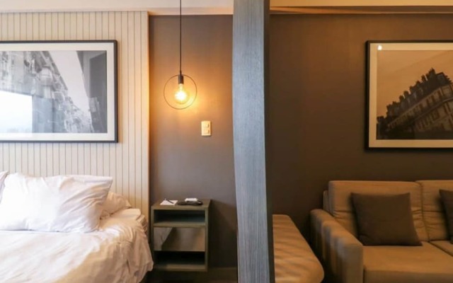 Modern Loft Overlooking Estadio Luis Galdez