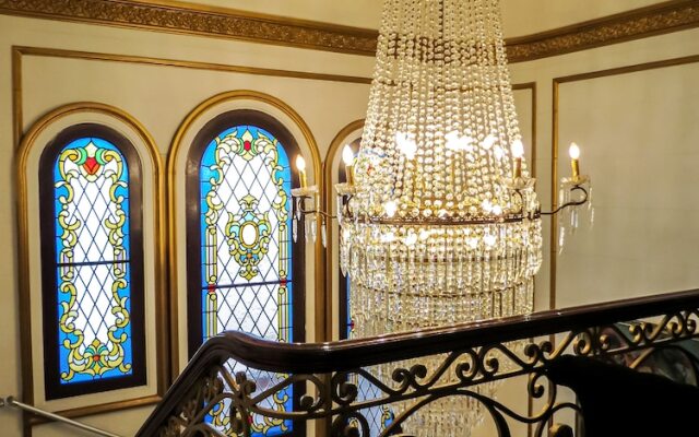 Hotel Virreynal by Maysa
