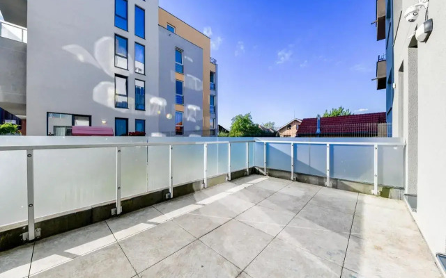 Stylish Ground Floor Apartment