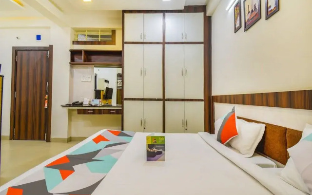 FabHotel Hello Homz