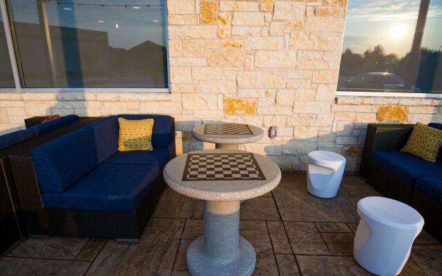 TRU By Hilton Allen Dallas