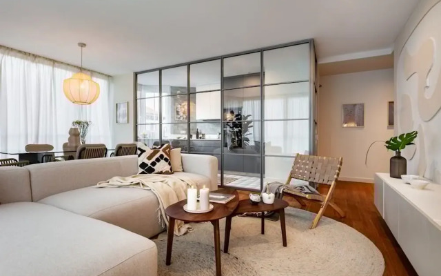 Java - 3 Bedroom and Shared Pool in Almagro