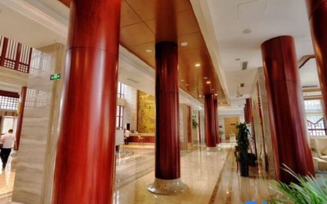 Donghai Hot Spring Hotel