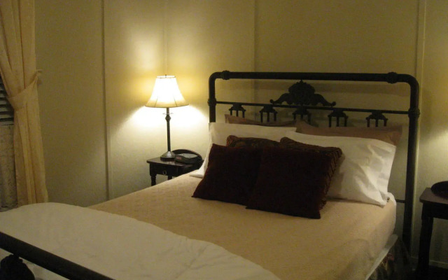 The Forest Queen Hotel