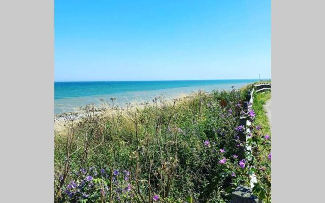 Hornsea Retreat Close to Sea - Sleeps 5
