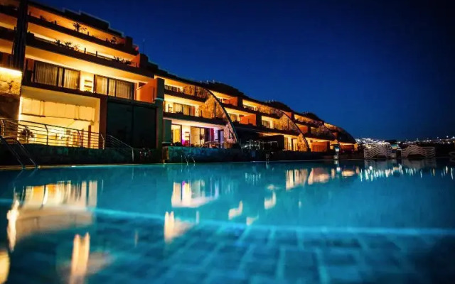 Serinity Amadores Apartments