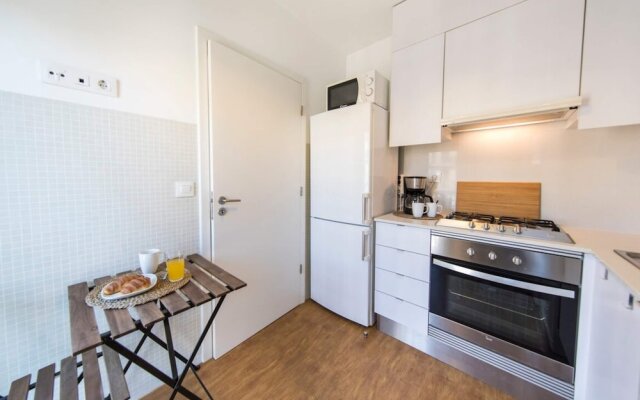 Comfortable Apartment in Campo Pequeno
