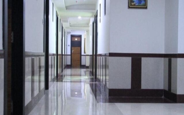 Abinand Grand