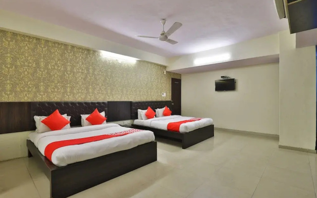 Siddhi Vinayak Rooms By OYO Rooms