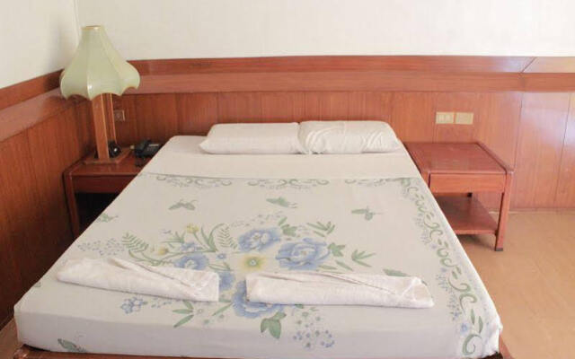 Evergreen Hotel
