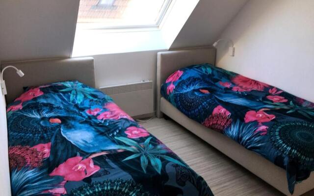 WH36 Gezellig vakantiehuis met 2 slk, tuin en parking