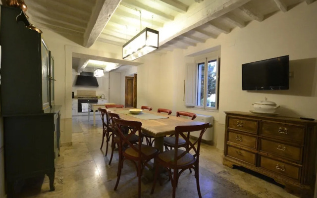 Belvilla by OYO Villa Torreone