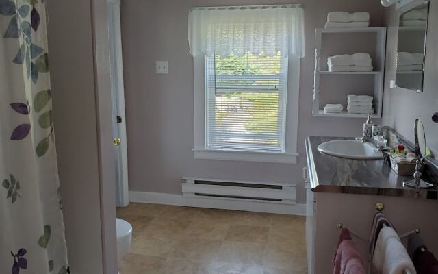 Hillside Bed & Breakfast