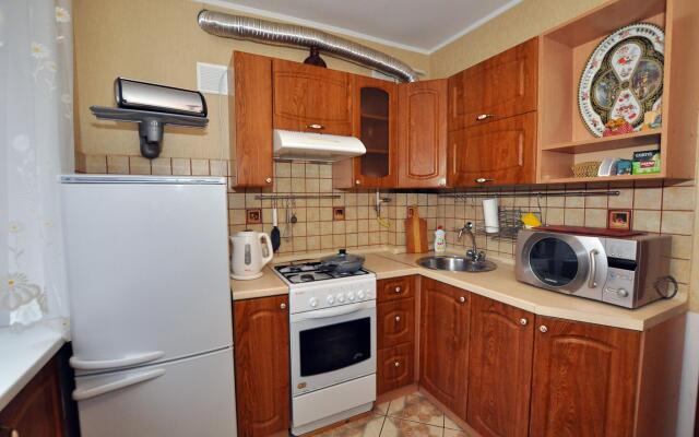 Любава на улице Мезенцева