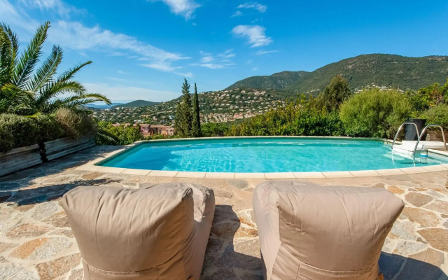 Villa in Cavalaire With Sea View & Pool