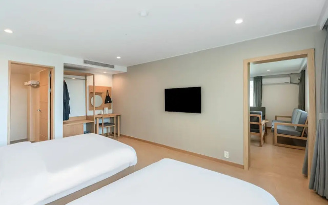 Sun Beach Hotel