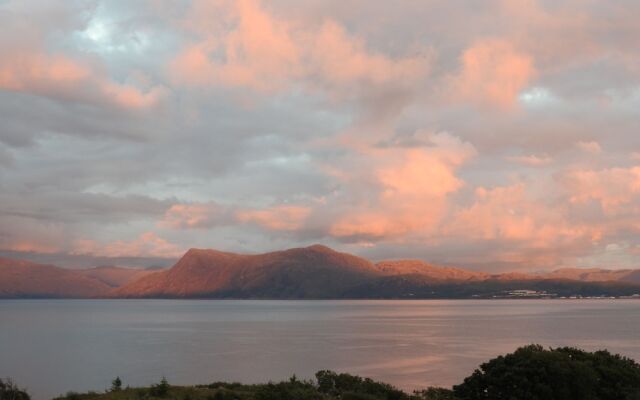 KnoydART Guest House