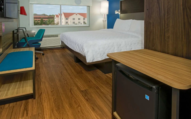 Tru by Hilton Columbus Airport