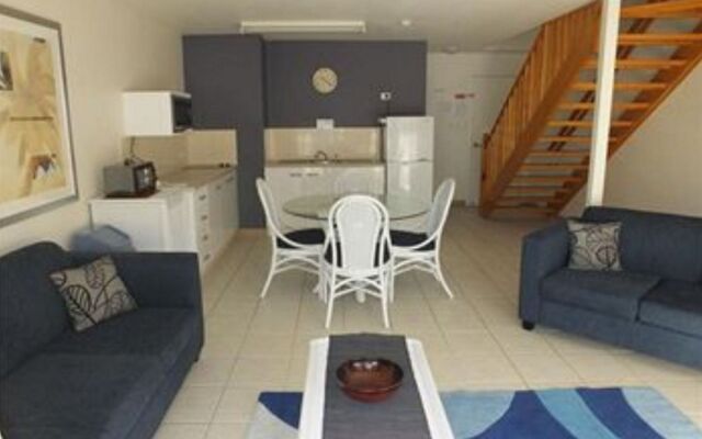 Nelson Bay Breeze Holiday Apartments