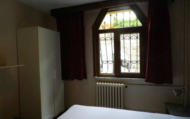 Berk Guesthouse - 'Grandma's House'