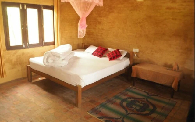 Bardia Kingfisher Resort