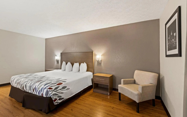 Red Roof Inn & Suites Newnan