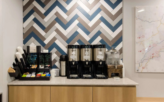 Graystone Lodge, Ascend Hotel Collection