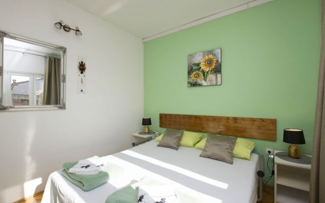 Apartments and Room Zinka