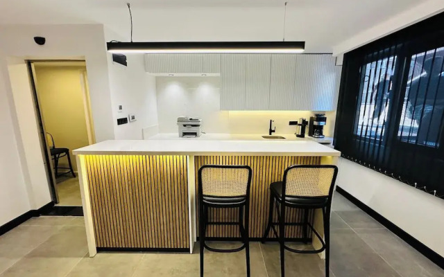 Rose Point Residence