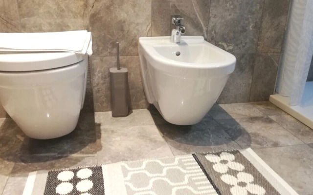 Fashion Elvira House 2