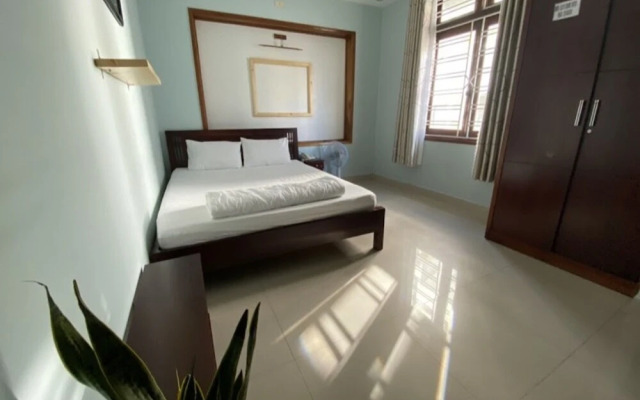 OYO 1168 Elly's Home 2