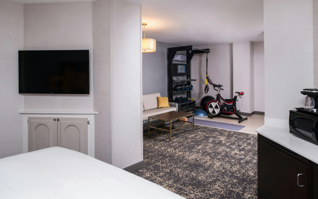 DoubleTree by Hilton Utica
