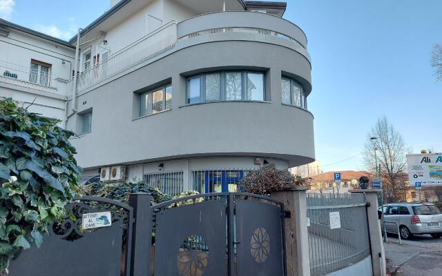 Marconi House