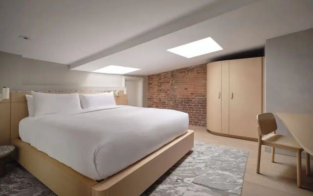 Corner Apartments