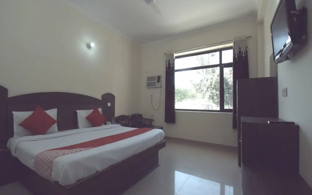 OYO 22799 Devi Mahal