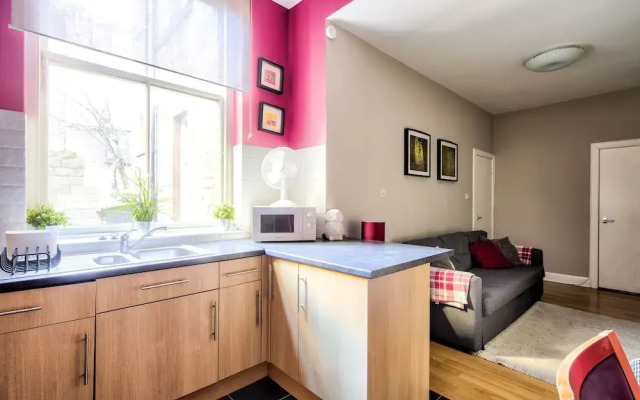 JOIVY Great Location! - Charming Apt by Edinburgh Castle
