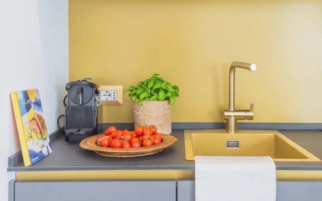 Como Dreams Apartments by Rent all Como