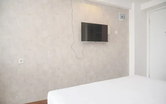 Strategic And Homey Studio Bassura City Apartment Near Mall