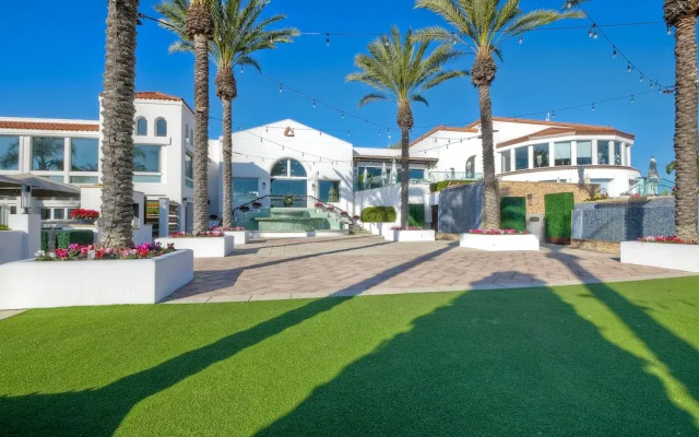 Serenity in La Costa Paradise