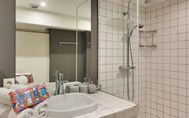 Parisian Home - Studio quartier Trinité