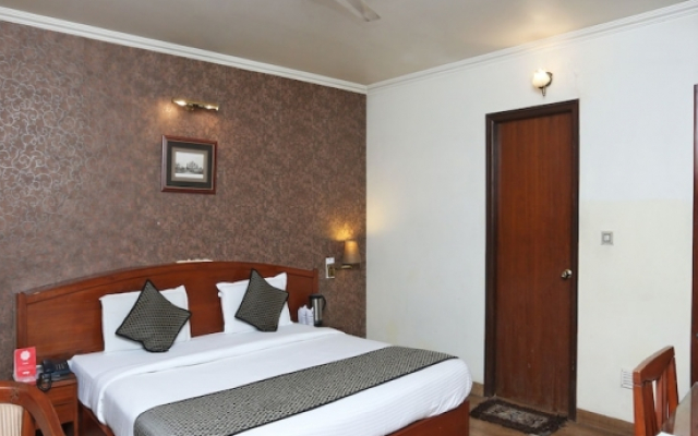 OYO 3499 Tekarees Inn